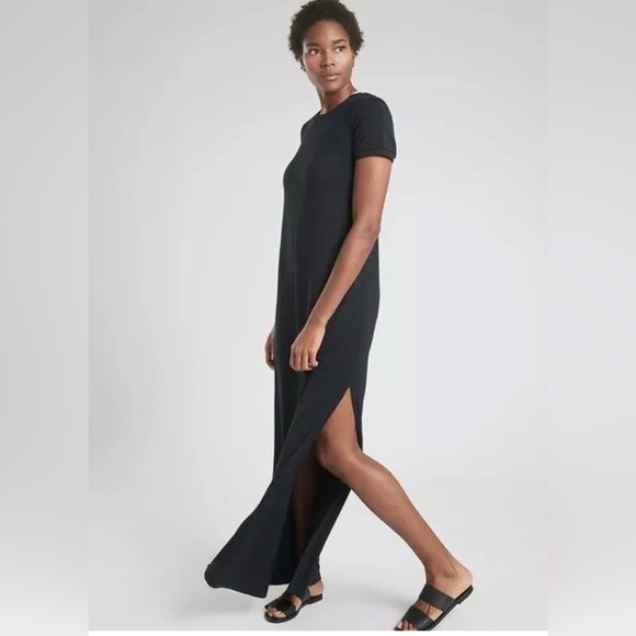 Athleta Dresses & Skirts - Athleta Black Maxi Dress with Side Slit